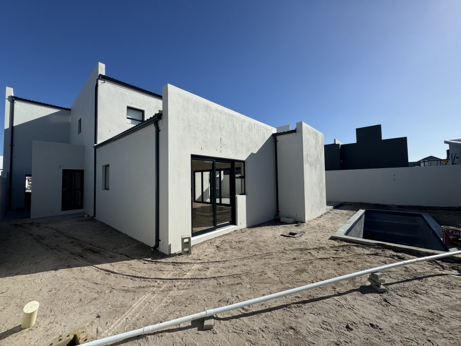 4 Bedroom Property for Sale in Sandown Western Cape